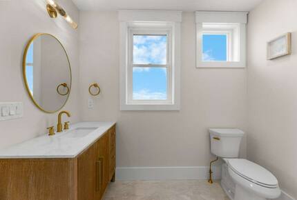 Modern Beach Haven Escape with Endless Amenities - Beach Haven, New Jersey