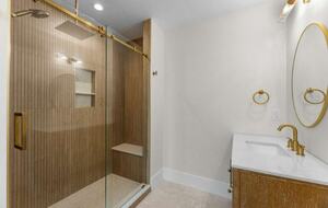 Modern Beach Haven Escape with Endless Amenities - Beach Haven, New Jersey