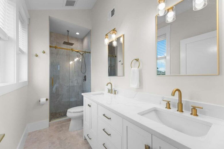 Modern Beach Haven Escape with Endless Amenities - Beach Haven, New Jersey