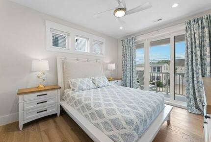 Modern Beach Haven Escape with Endless Amenities - Beach Haven, New Jersey