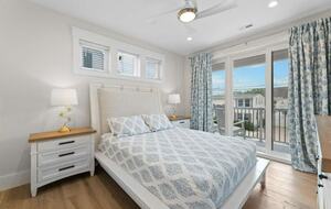 Modern Beach Haven Escape with Endless Amenities - Beach Haven, New Jersey