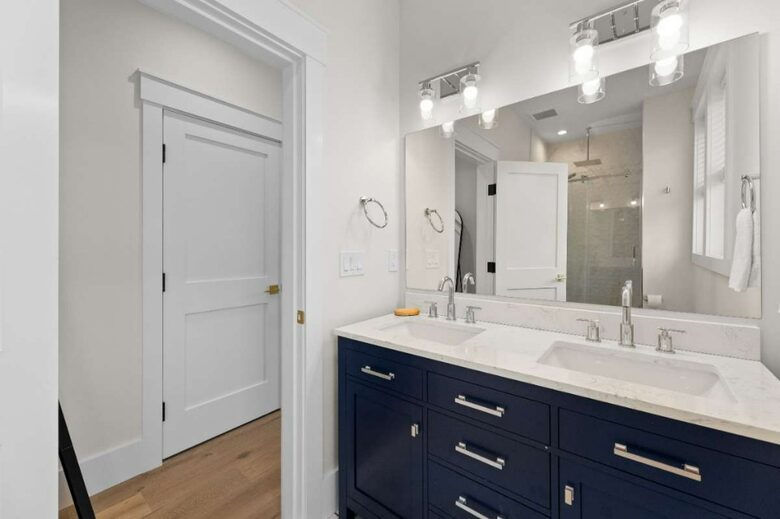 Modern Beach Haven Escape with Endless Amenities - Beach Haven, New Jersey