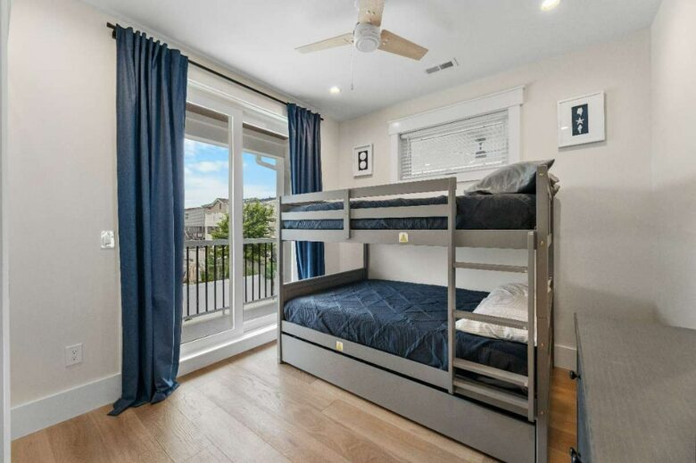 Modern Beach Haven Escape with Endless Amenities - Beach Haven, New Jersey