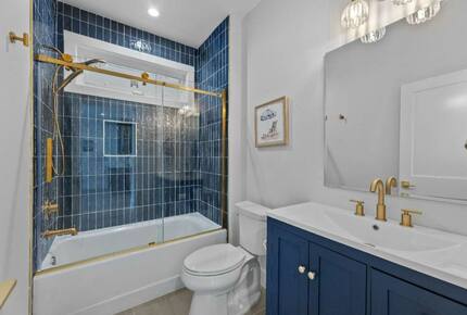 Modern Beach Haven Escape with Endless Amenities - Beach Haven, New Jersey