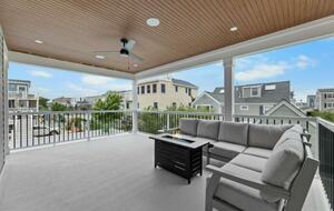 Modern Beach Haven Escape with Endless Amenities - Beach Haven, New Jersey