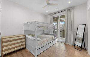 Modern Beach Haven Escape with Endless Amenities - Beach Haven, New Jersey