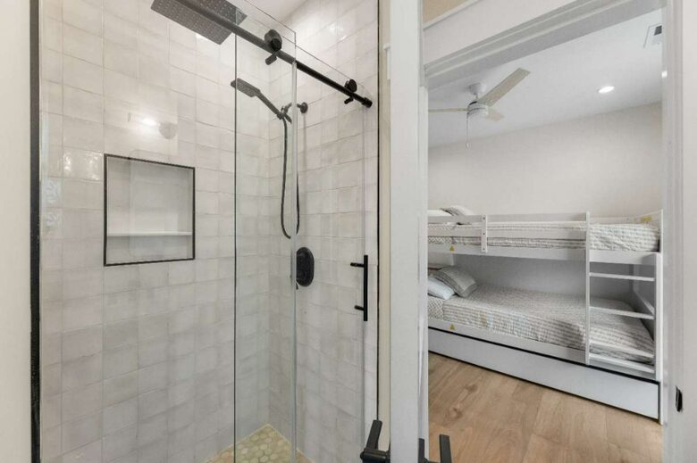 Modern Beach Haven Escape with Endless Amenities - Beach Haven, New Jersey