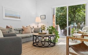 Modern Comfort in Walkable East Austin - Austin, Texas