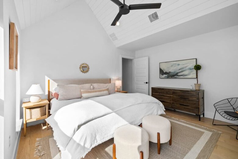 Modern Comfort in Walkable East Austin - Austin, Texas