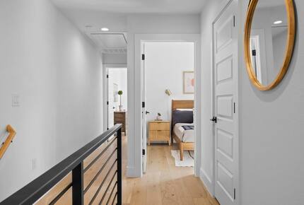 Modern Comfort in Walkable East Austin - Austin, Texas