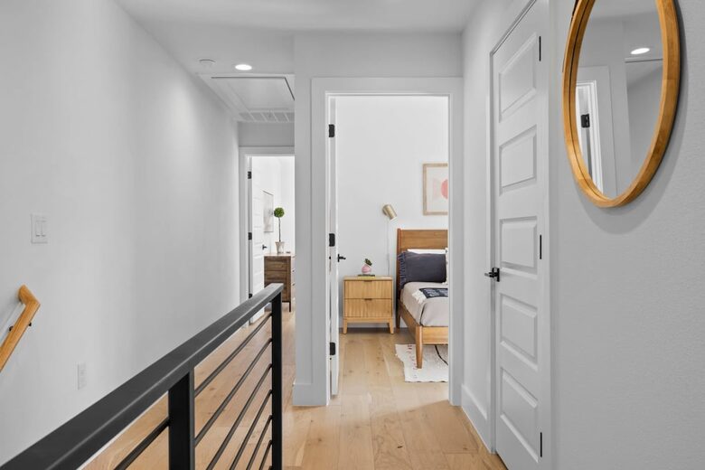 Modern Comfort in Walkable East Austin - Austin, Texas