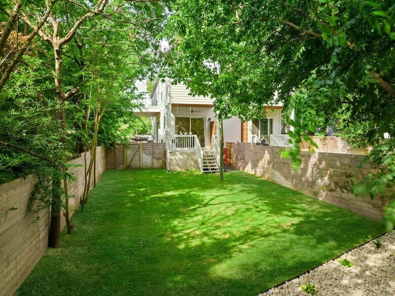 Modern Comfort in Walkable East Austin - Austin, Texas