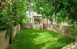 Modern Comfort in Walkable East Austin - Austin, Texas