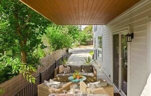 Modern Comfort in Walkable East Austin - Austin, Texas