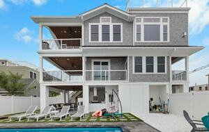 Modern Beach Haven Escape with Endless Amenities - Beach Haven, New Jersey
