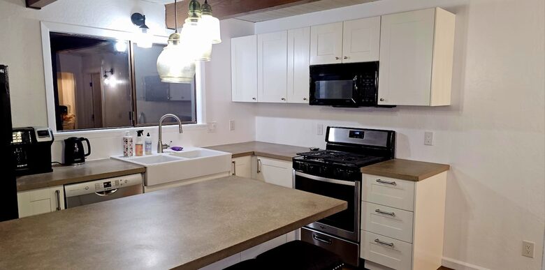 Rustic Mountain Retreat Near Lakes and Ski Slopes - Arnold, California