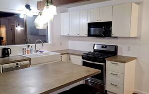 Rustic Mountain Retreat Near Lakes and Ski Slopes - Arnold, California