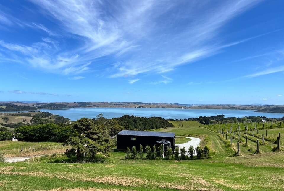 Coastal Farm Getaway Overlooking the Kaipara - Wharehine, New Zealand