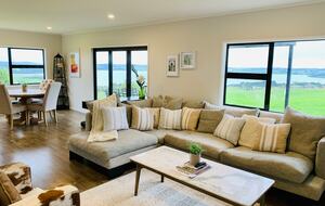 Coastal Farm Getaway Overlooking the Kaipara - Wharehine, New Zealand