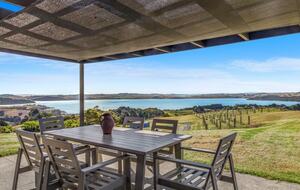 Coastal Farm Getaway Overlooking the Kaipara - Wharehine, New Zealand