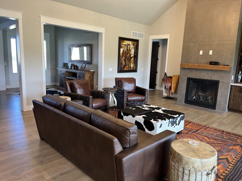 Santa Fe Spirit with Wyoming Views - Buffalo, Wyoming