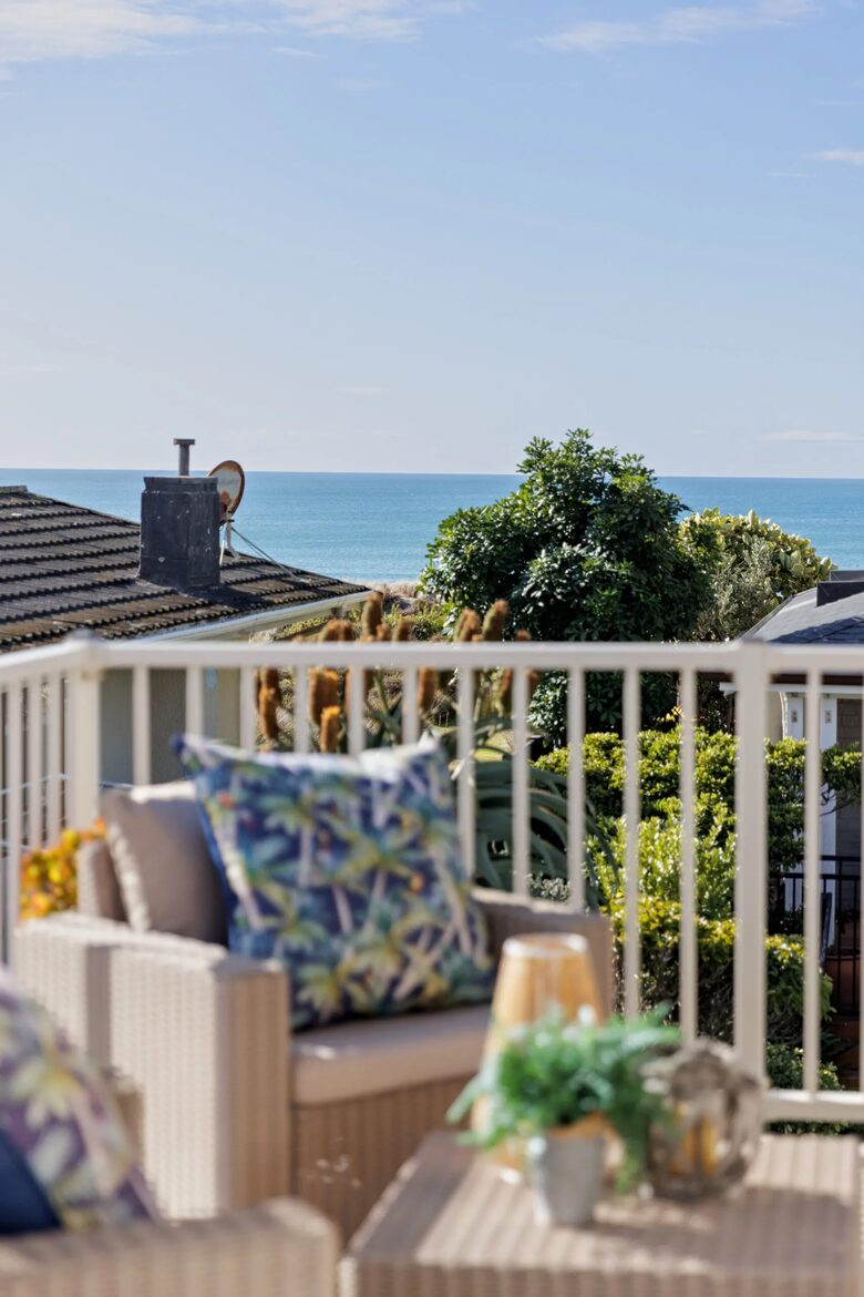 Endless Summer by the Sea - Mount Maunganui, New Zealand