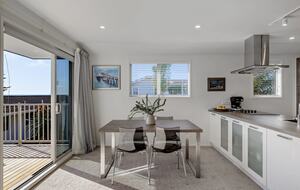 Endless Summer by the Sea - Mount Maunganui, New Zealand