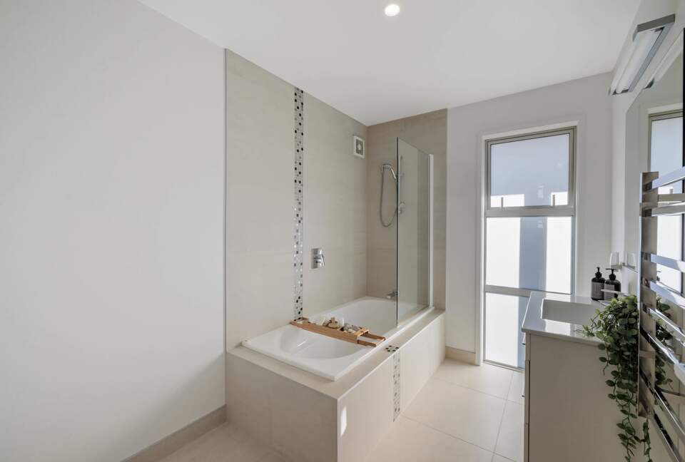 Endless Summer by the Sea - Mount Maunganui, New Zealand