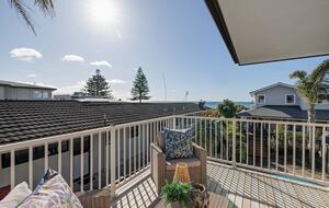 Endless Summer by the Sea - Mount Maunganui, New Zealand