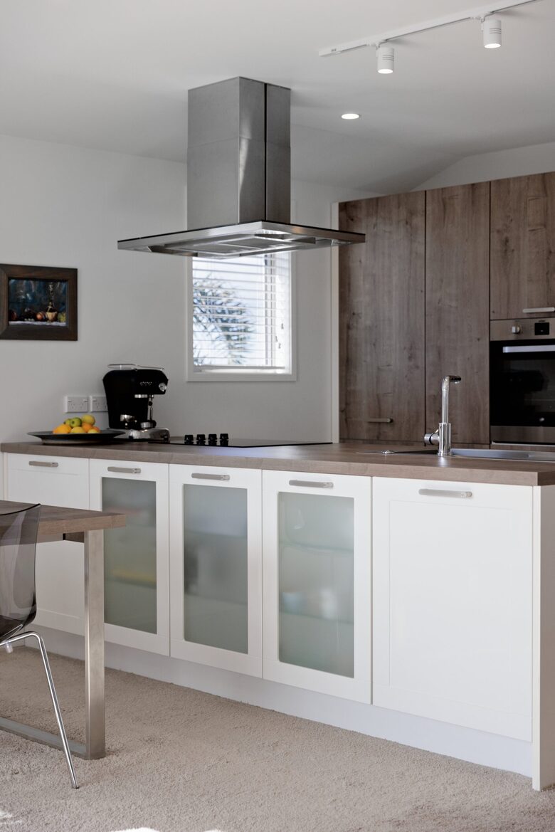 Endless Summer by the Sea - Mount Maunganui, New Zealand