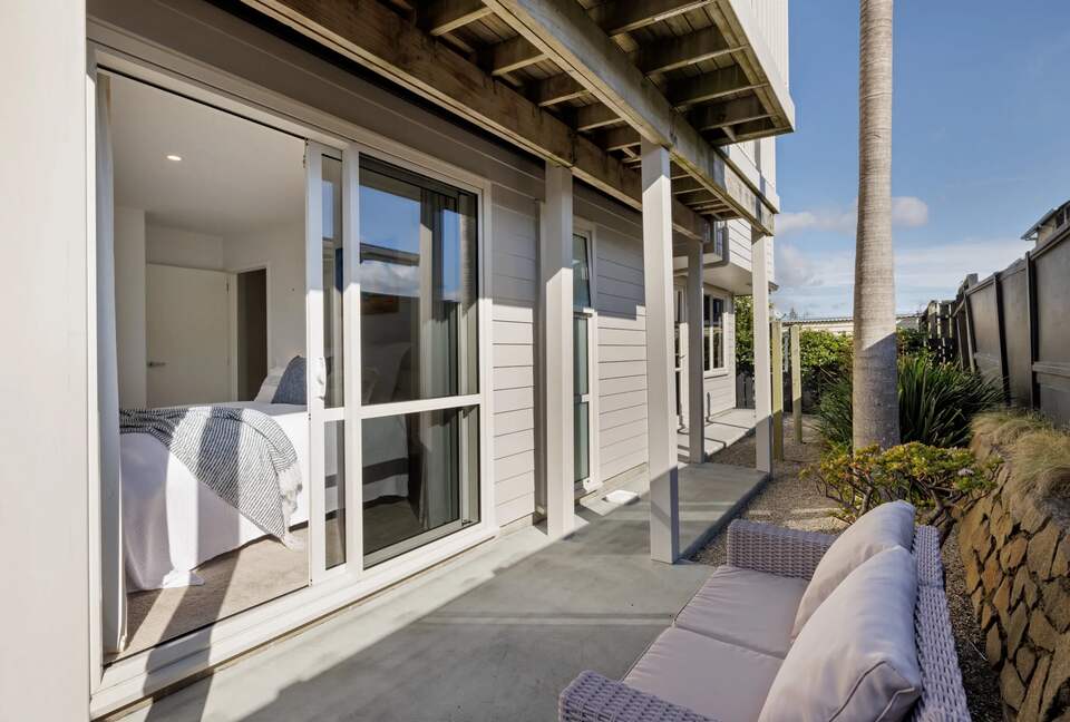 Endless Summer by the Sea - Mount Maunganui, New Zealand