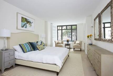 Elegant Upper West Side Apartment with Parkside Views - New York City, New York