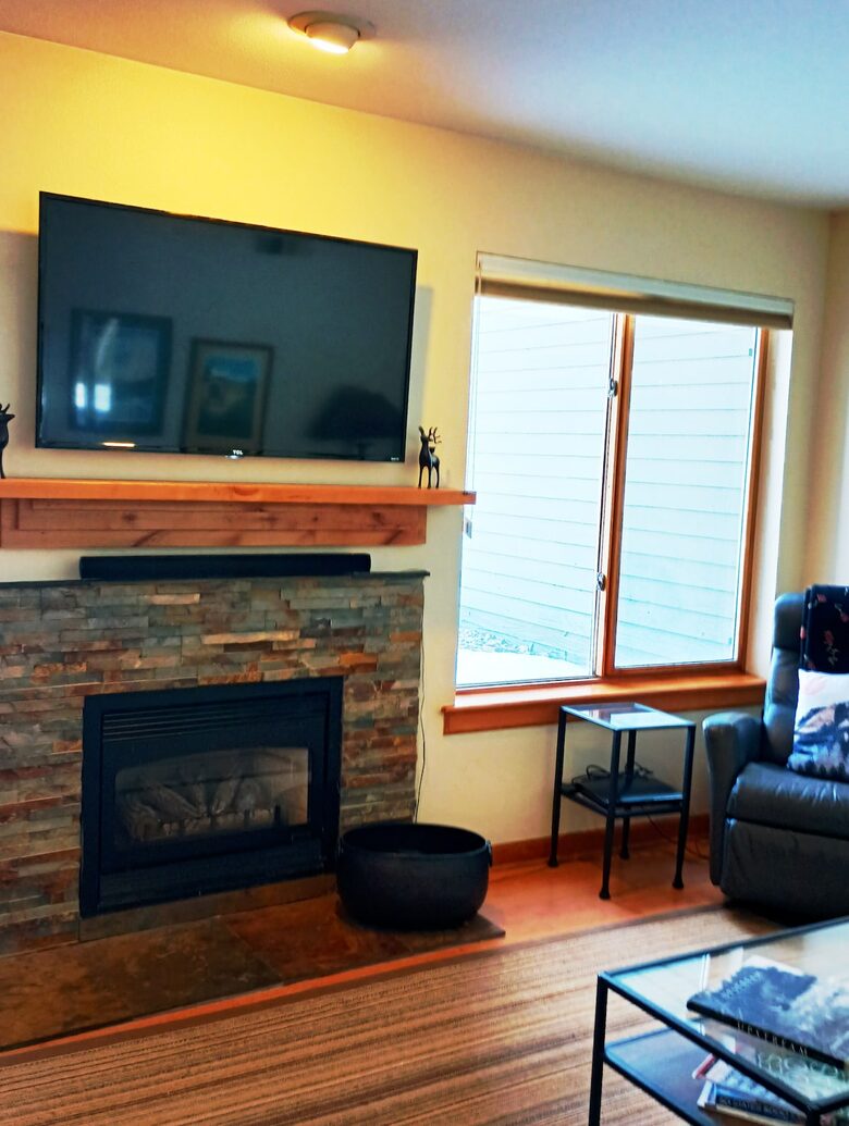 Modern Edwards Retreat on the Eagle River - Edwards, Colorado