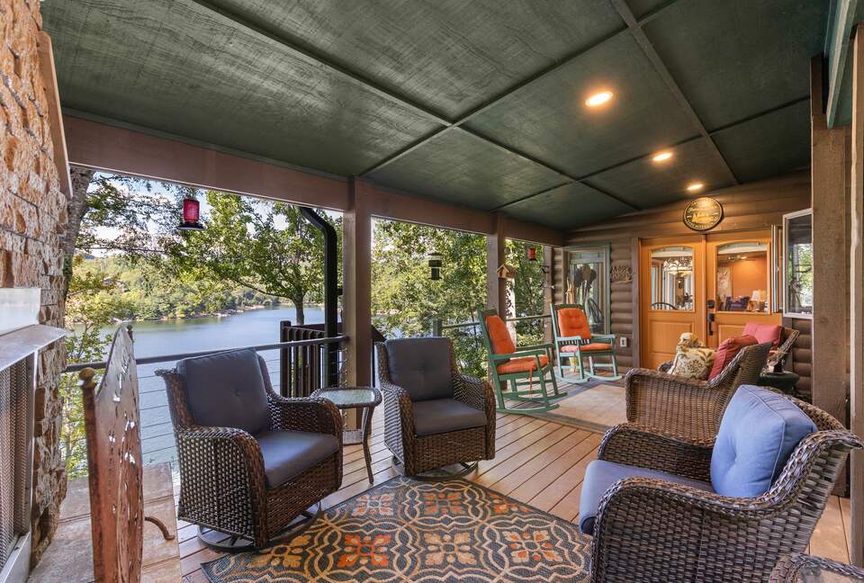 Elegant Mountain-Lake Residence in Cullowhee - Cullowhee, North Carolina