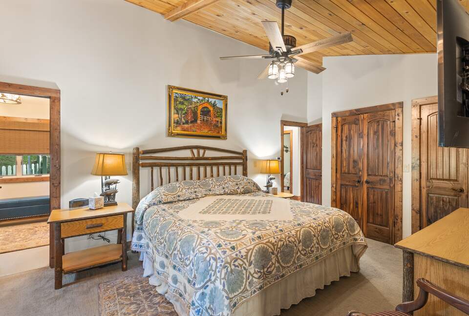 Elegant Mountain-Lake Residence in Cullowhee - Cullowhee, North Carolina