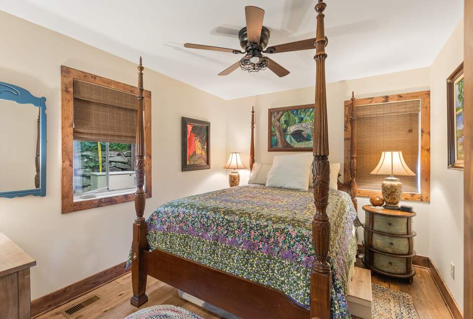 Elegant Mountain-Lake Residence in Cullowhee - Cullowhee, North Carolina