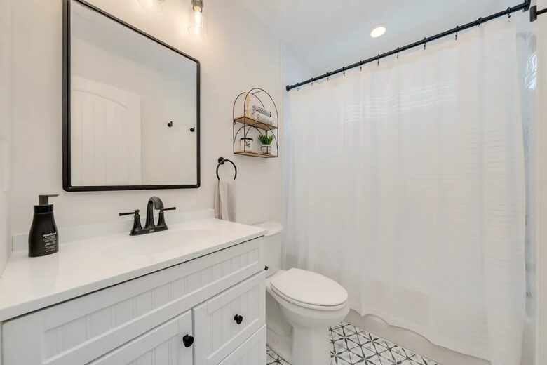 Modern 5-Bed Retreat Steps from Beach & Boardwalk - North Wildwood, New Jersey