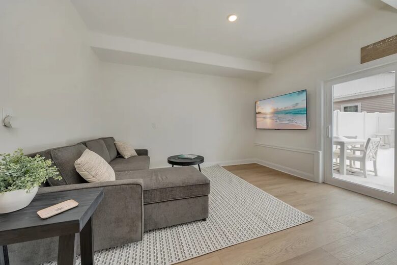 Modern 5-Bed Retreat Steps from Beach & Boardwalk - North Wildwood, New Jersey