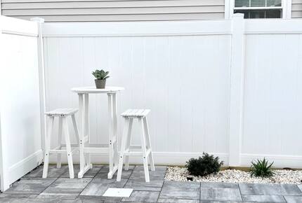 Modern 5-Bed Retreat Steps from Beach & Boardwalk - North Wildwood, New Jersey