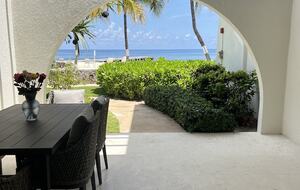 Seaside Escape on Grand Cayman’s Shoreline - West Bay, Cayman Islands
