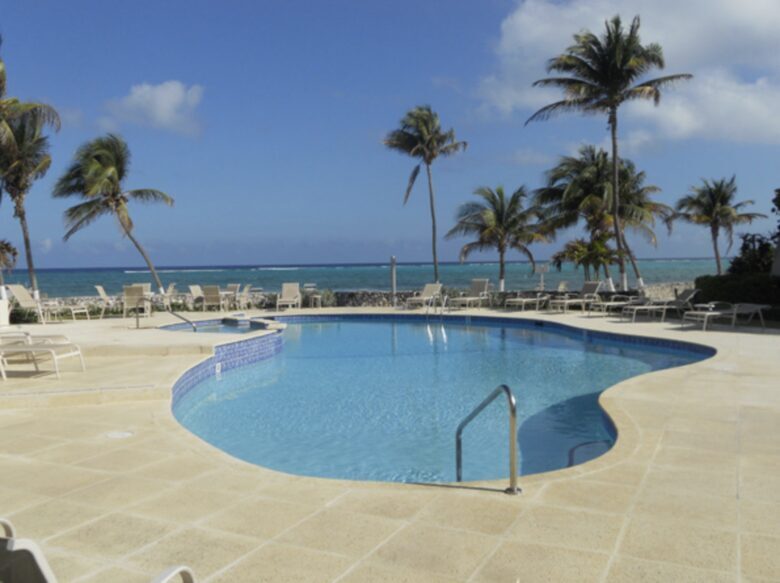Seaside Escape on Grand Cayman’s Shoreline - West Bay, Cayman Islands