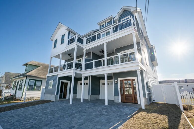 Modern 5-Bed Retreat Steps from Beach & Boardwalk - North Wildwood, New Jersey