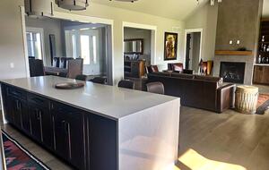 Santa Fe Spirit with Wyoming Views - Buffalo, Wyoming