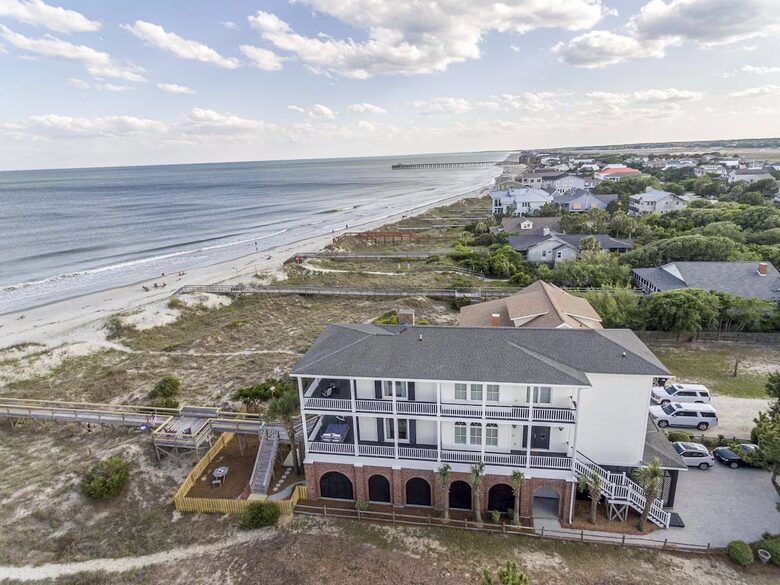 Creek and Coast Retreat with Breathtaking Views - Pawleys Island, South Carolina