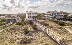 Creek and Coast Retreat with Breathtaking Views - Pawleys Island, South Carolina