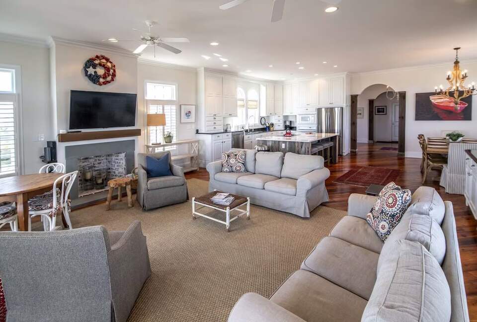 Creek and Coast Retreat with Breathtaking Views - Pawleys Island, South Carolina