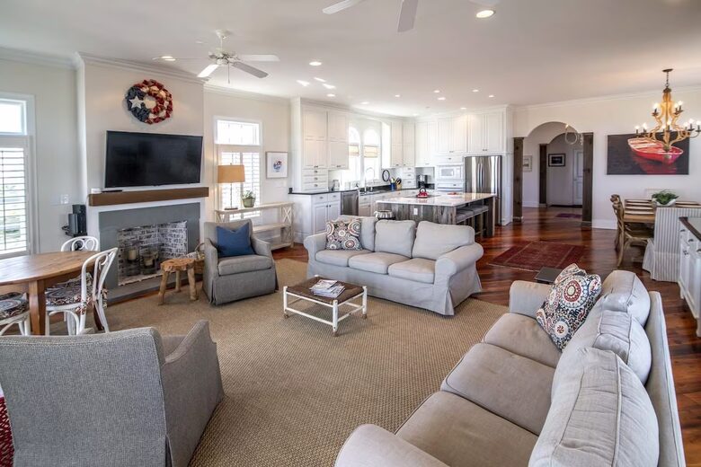 Creek and Coast Retreat with Breathtaking Views - Pawleys Island, South Carolina