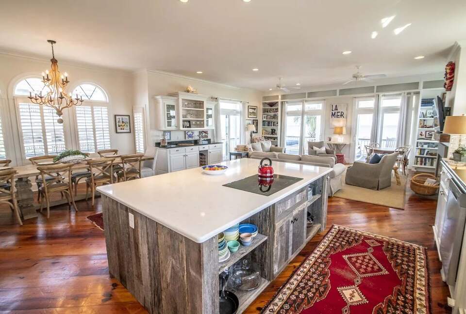 Creek and Coast Retreat with Breathtaking Views - Pawleys Island, South Carolina