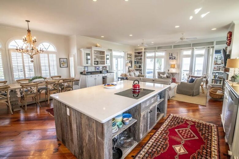 Creek and Coast Retreat with Breathtaking Views - Pawleys Island, South Carolina