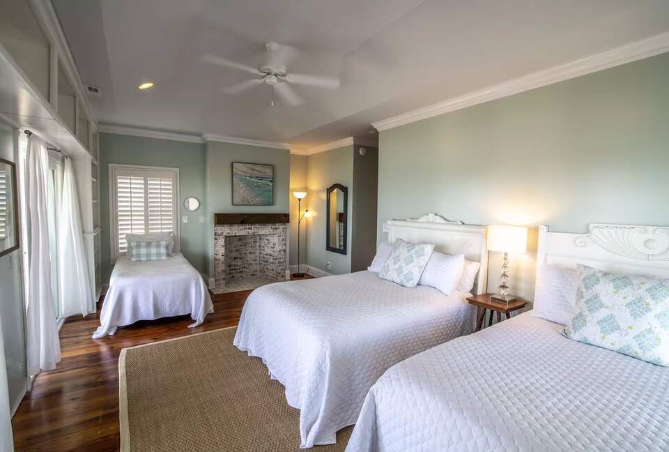 Creek and Coast Retreat with Breathtaking Views - Pawleys Island, South Carolina